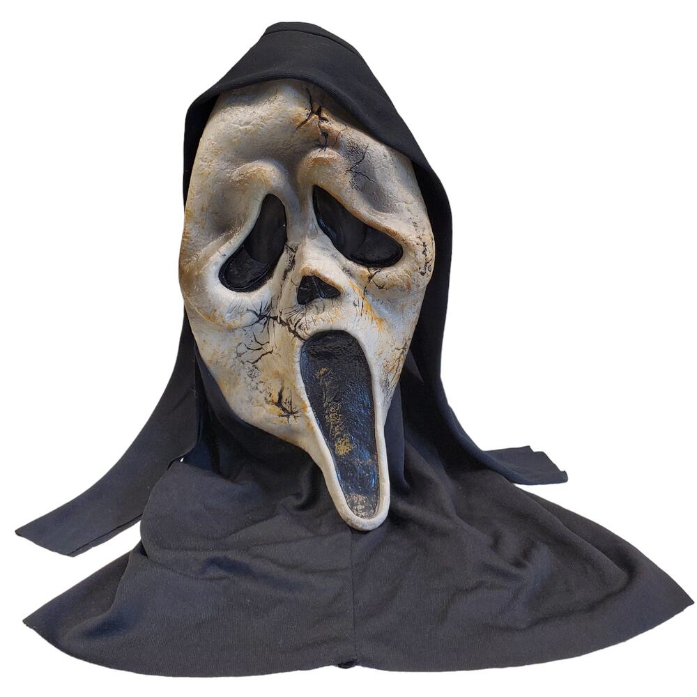 Scream Ghost Face Zombie Halloween Mask April June 2010 Fun World Used